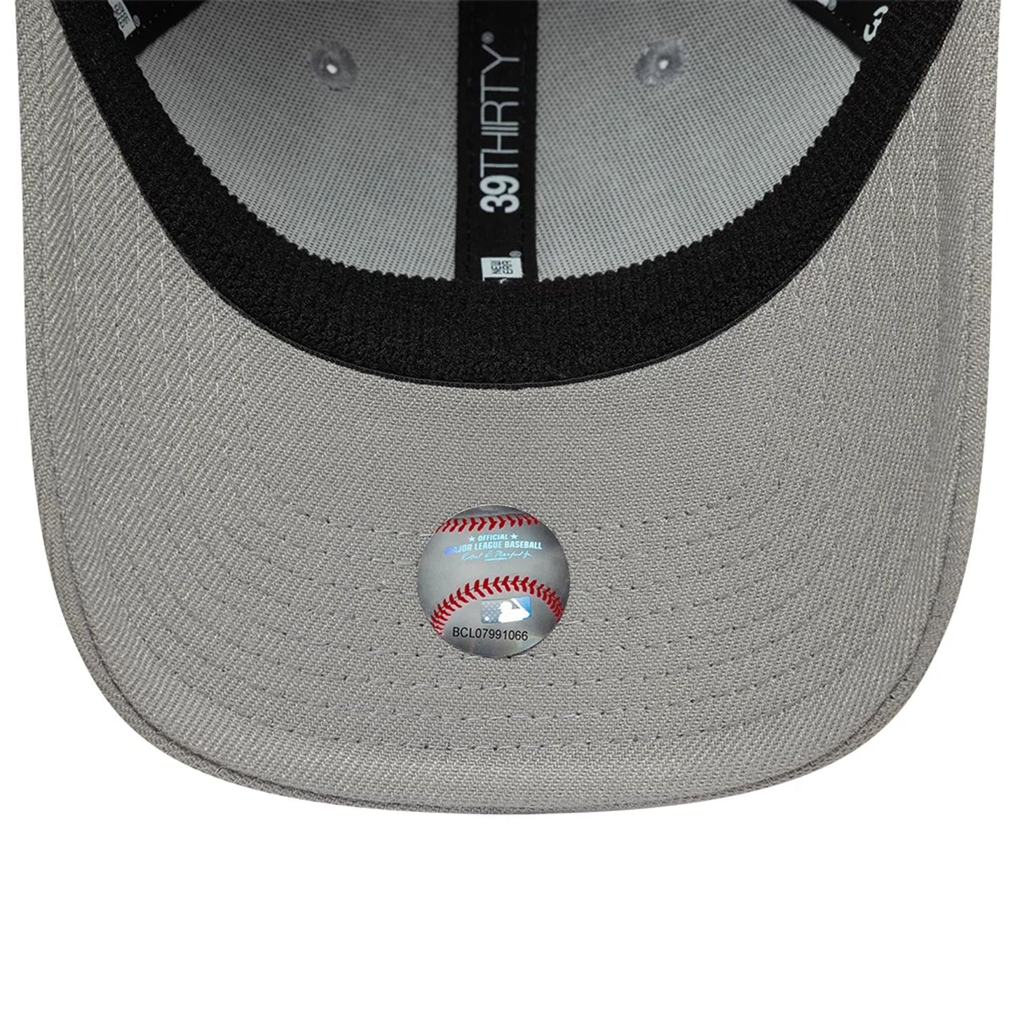 This is a LA Dodgers MLB Grey 39THIRTY Stretch Fit Cap 6