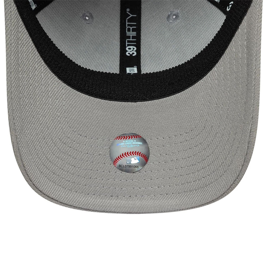 This is a LA Dodgers MLB Grey 39THIRTY Stretch Fit Cap 6