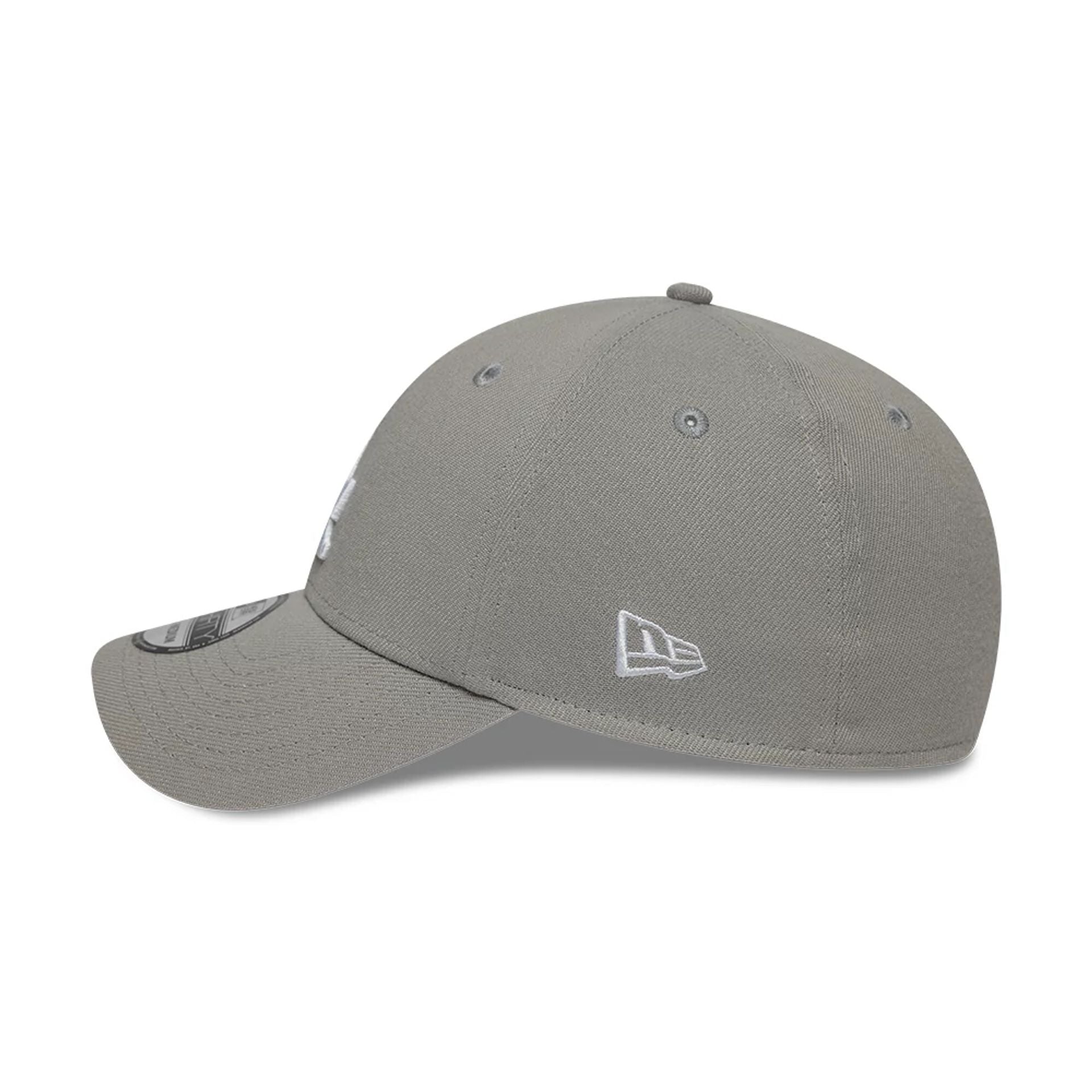 This is a LA Dodgers MLB Grey 39THIRTY Stretch Fit Cap 4