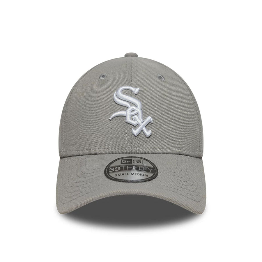 This is a Chicago White Sox MLB Grey 39THIRTY Stretch Fit Cap 2