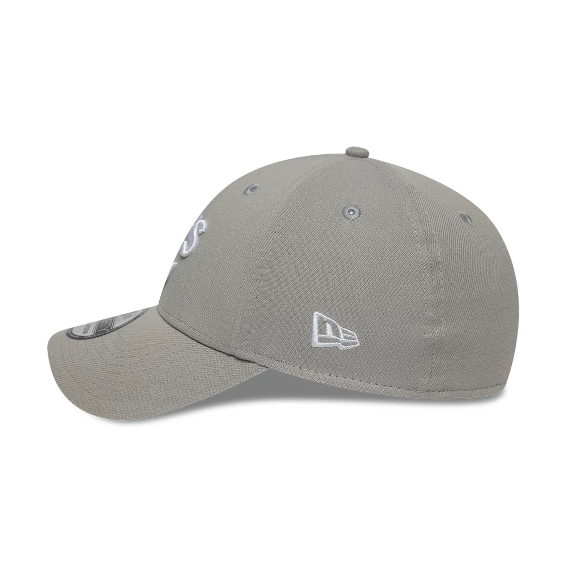 This is a Oakland Athletics MLB Grey 39THIRTY Stretch Fit Cap 4