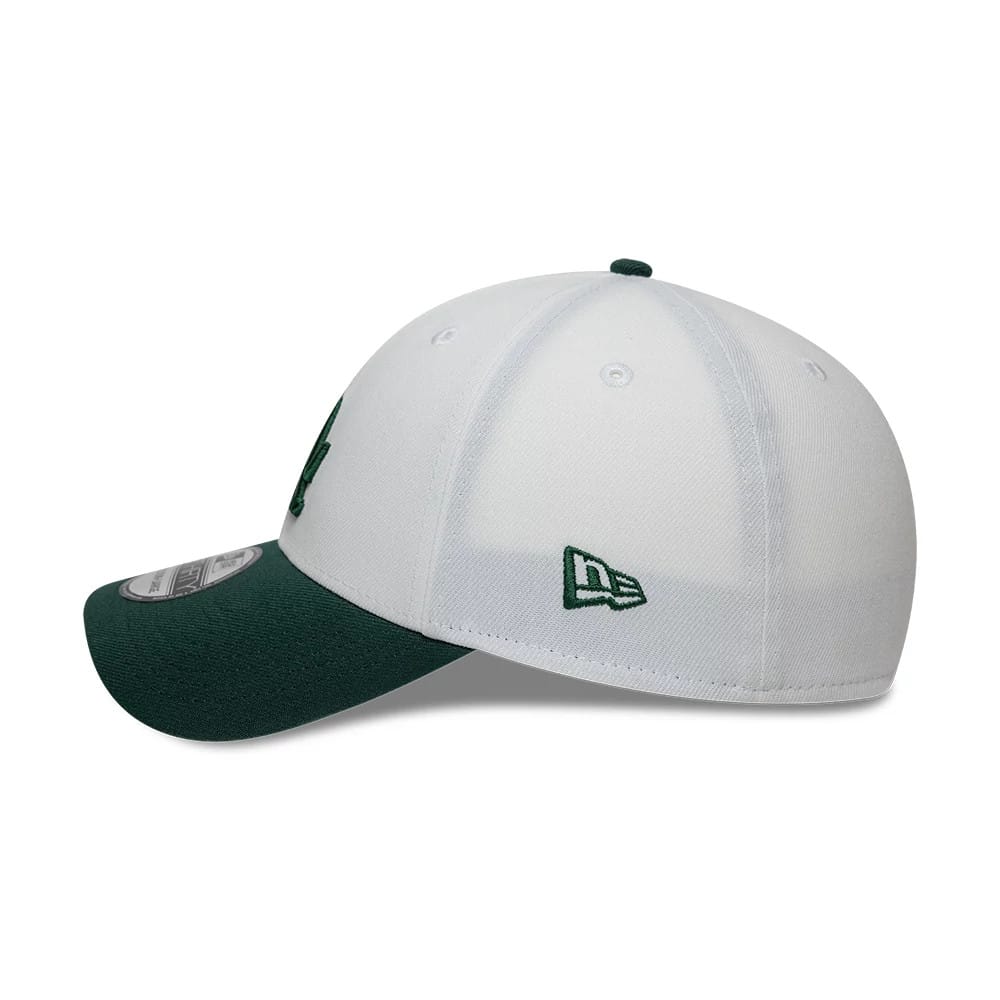 This is a LA Dodgers MLB White 39THIRTY Stretch Fit Cap 4