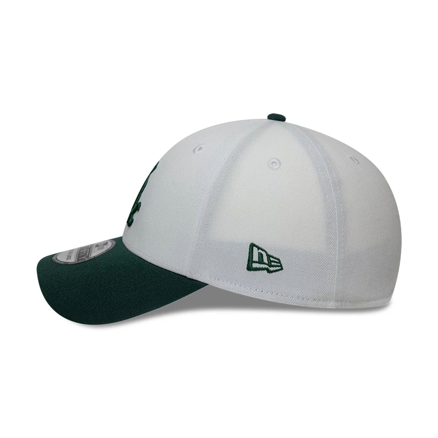 This is a Chicago White Sox MLB White 39THIRTY Stretch Fit Cap 4