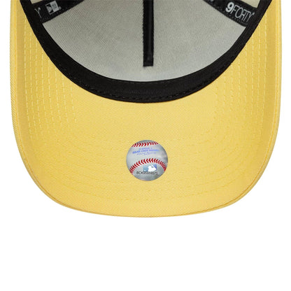 This is a LA Dodgers MLB Pastel Yellow 9FORTY A-Frame Adjustable Cap 7
