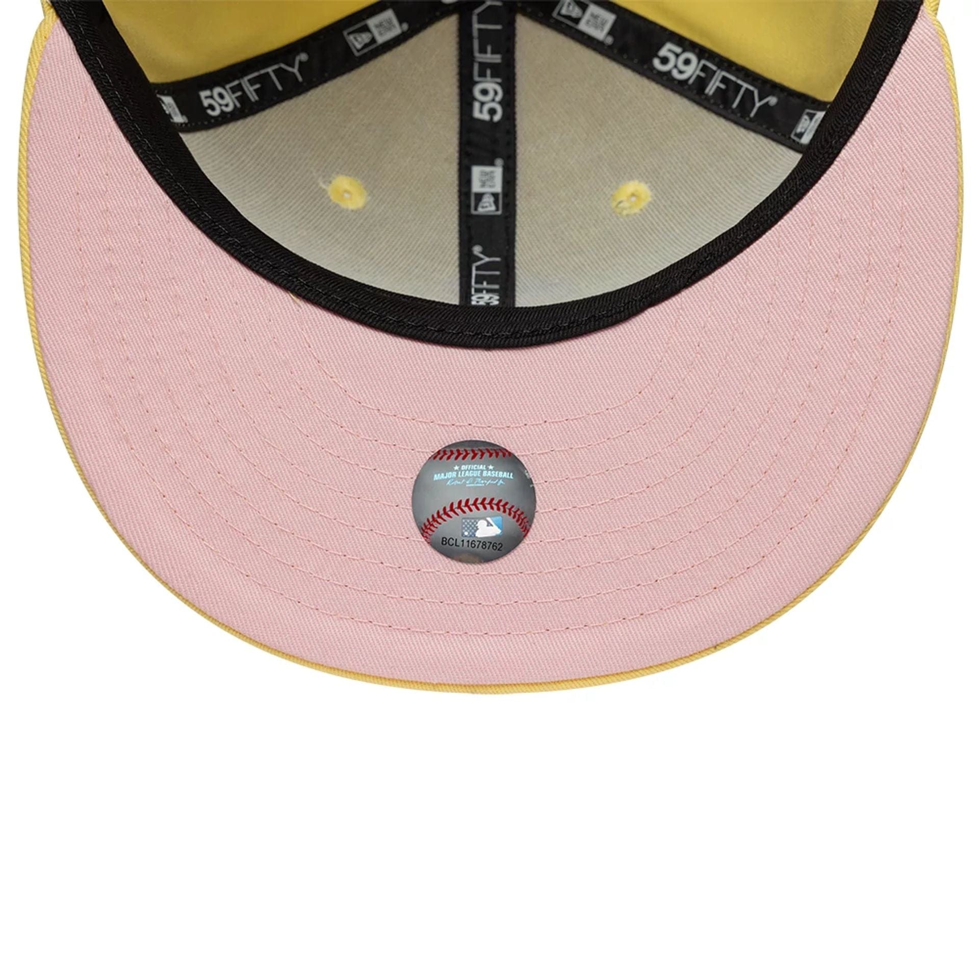 This is a Chicago White Sox MLB Yellow 59FIFTY Fitted Cap 2