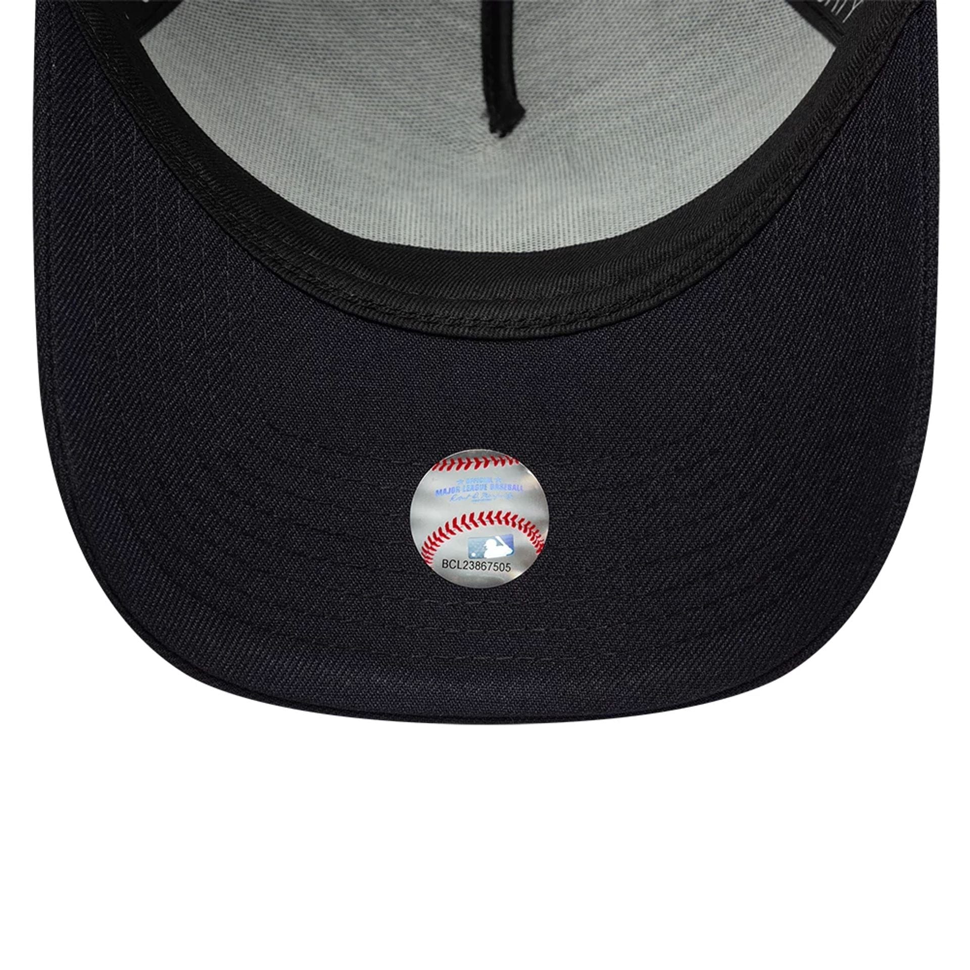 This is a New York Yankees MLB Navy 9FORTY A-Frame Adjustable Cap 7