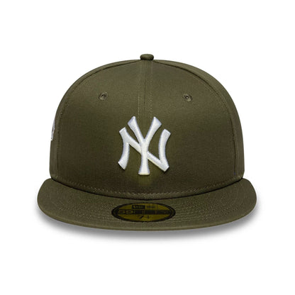 This is a New York Yankees MLB Green 59FIFTY Fitted Cap 2