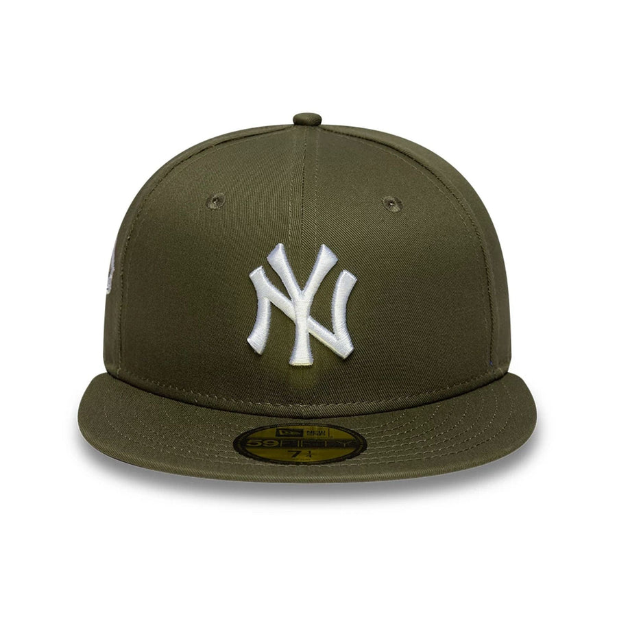 This is a New York Yankees MLB Green 59FIFTY Fitted Cap 2