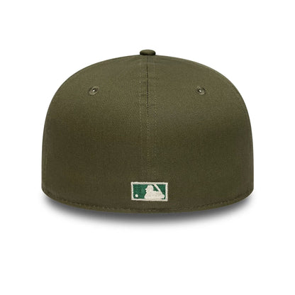 This is a New York Yankees MLB Green 59FIFTY Fitted Cap 6