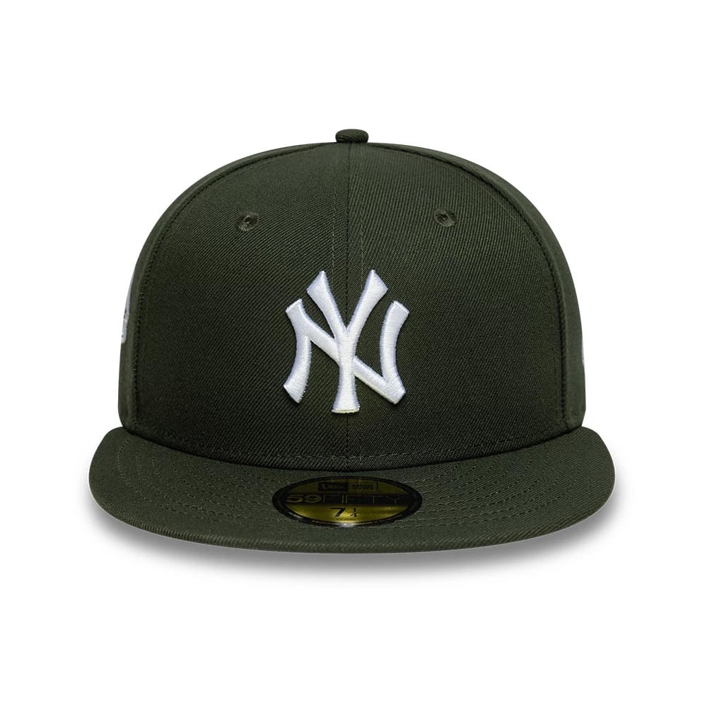 This is a New York Yankees MLB Sidepatch Dark Green 59FIFTY Fitted Cap 3