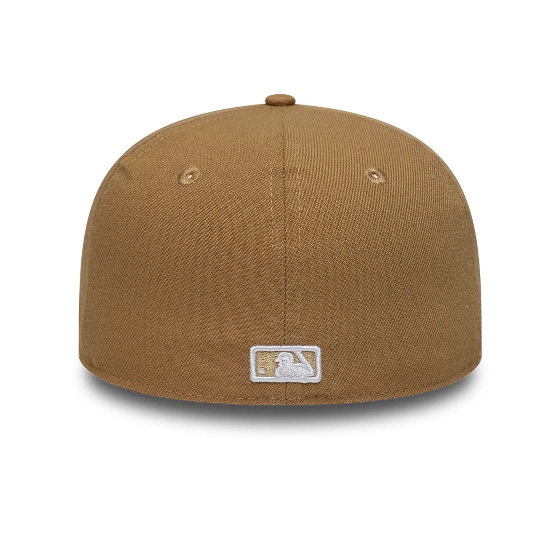 This is a New York Yankees MLB Beige 59FIFTY Fitted Cap 6