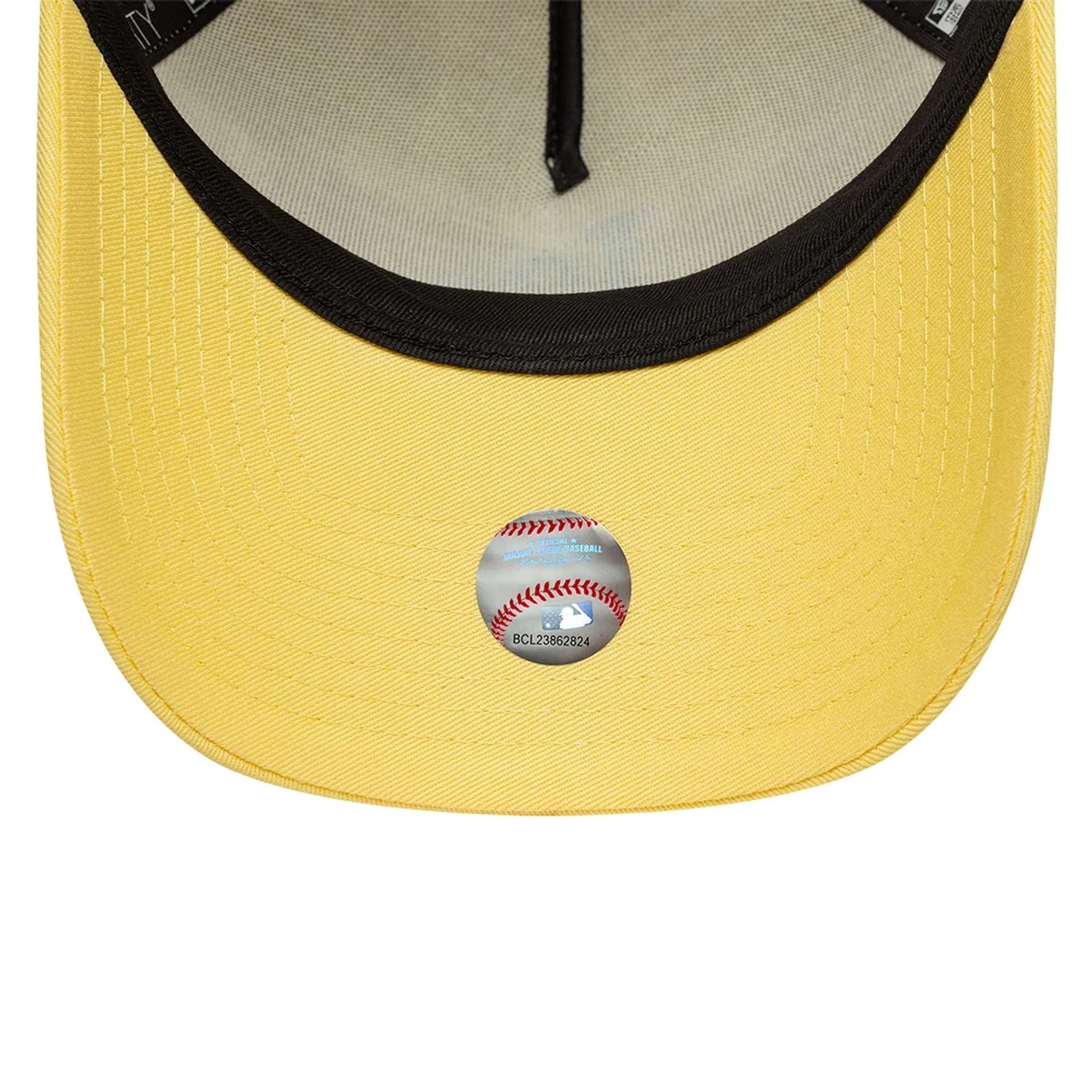 This is a LA Dodgers MLB Yellow 9FORTY A-Frame Adjustable Cap 7