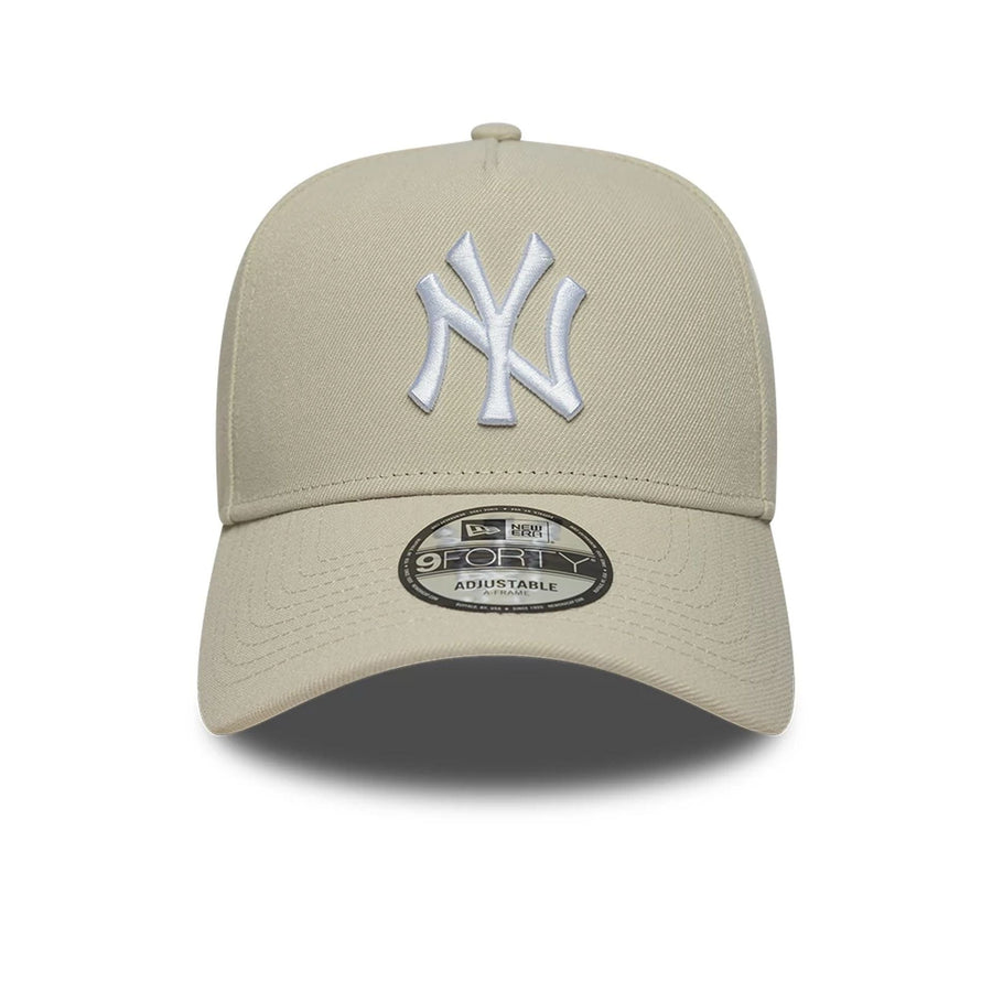 This is a New York Yankees MLB Beige 9FORTY A-Frame Adjustable Cap 2