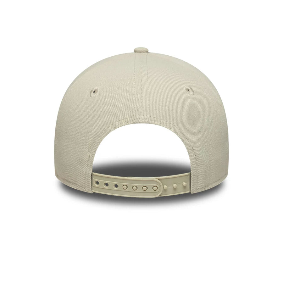 This is a New York Yankees MLB Beige 9FORTY A-Frame Adjustable Cap 4