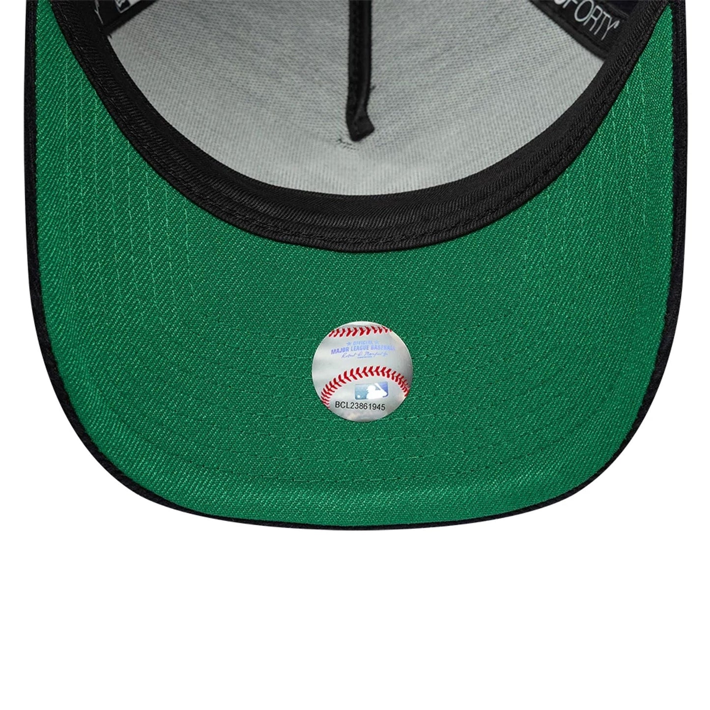 This is a New York Yankees MLB Navy 9FORTY A-Frame Adjustable Cap 2