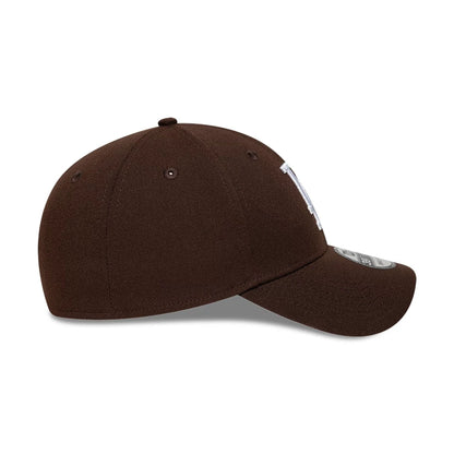 This is a LA Dodgers MLB Dark Brown 39THIRTY Stretch Fit Cap 5