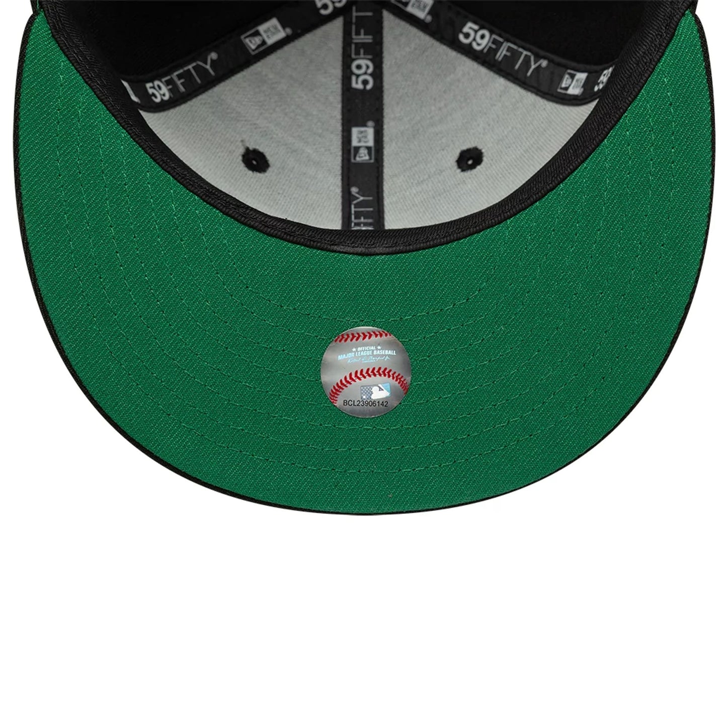 This is a LA Angels MLB Black 59FIFTY Fitted Cap 2