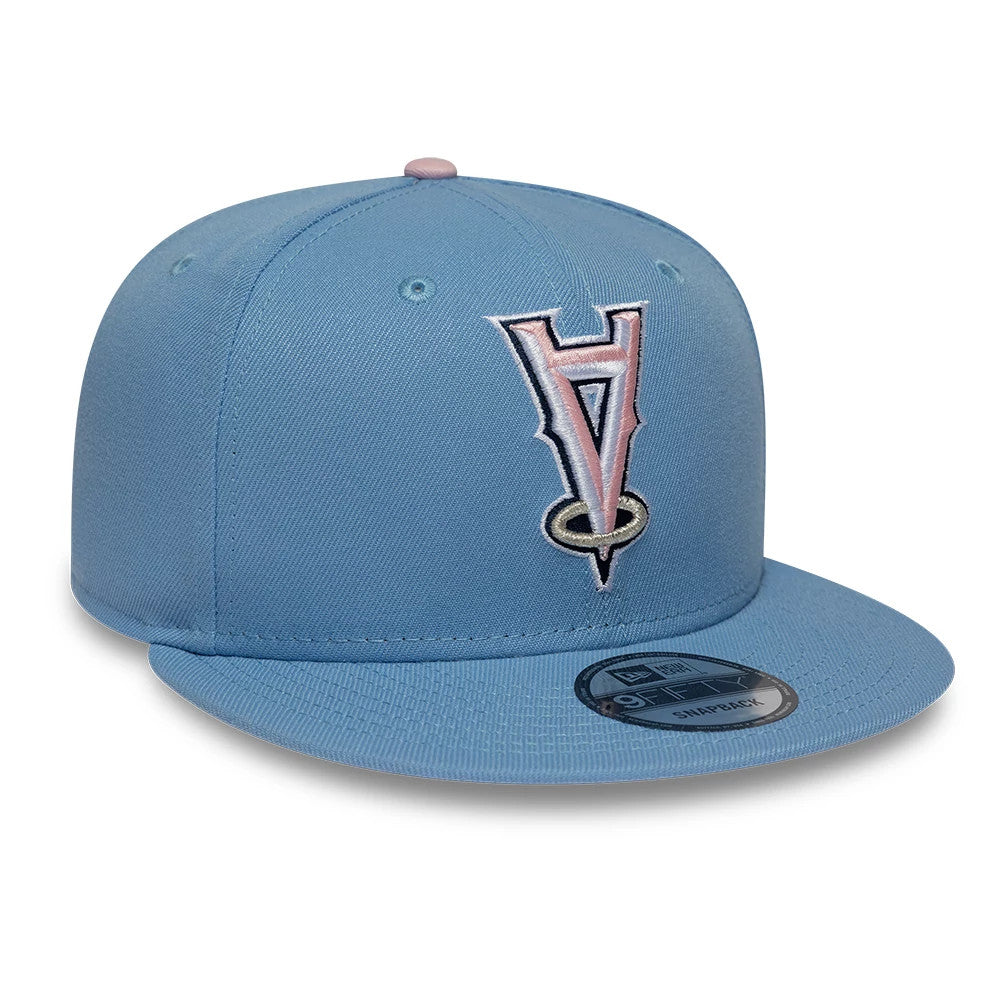 LA Angels MLB Upside Down Pastel Blue New Era 9FIFTY Snapback Cap, front view showing the pink and silver raised embroidery of the flipped team logo on the structured pastel blue crown, with matching visor and front 9FIFTY size sticker.