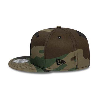 Pictured is this MLB Camo New York Yankees 9FIFTY Snapback cap in green. 4