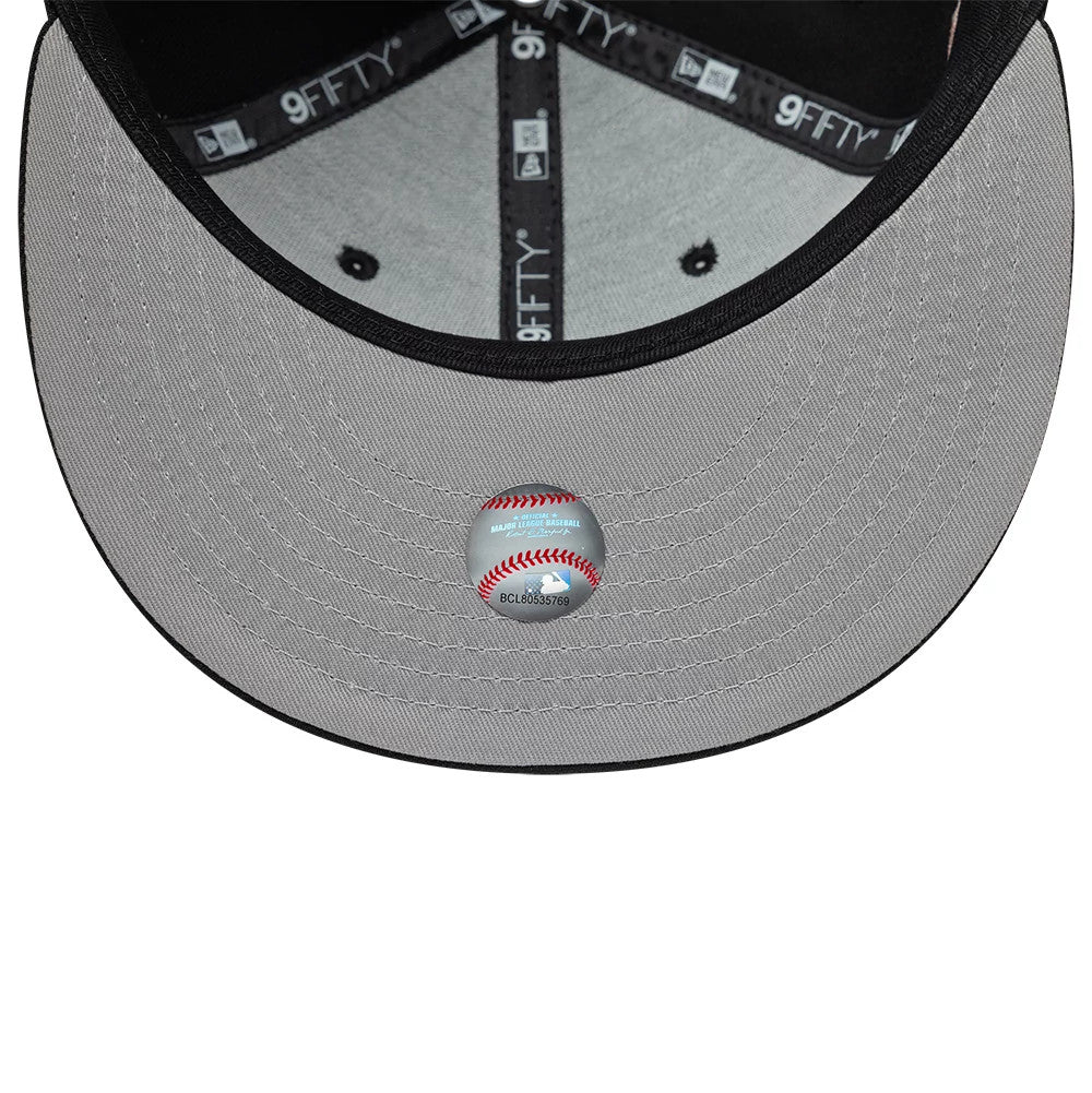 Pictured is this MLB Kanji LA Dodgers 9FIFTY Snapback Adjustable cap in black. 2