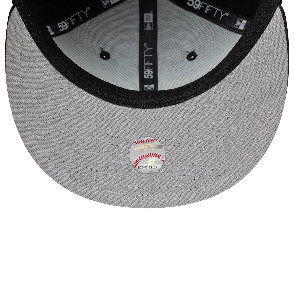 Pictured is this MLB Bear New York Yankees 59FIFTY Fitted cap in black. 2