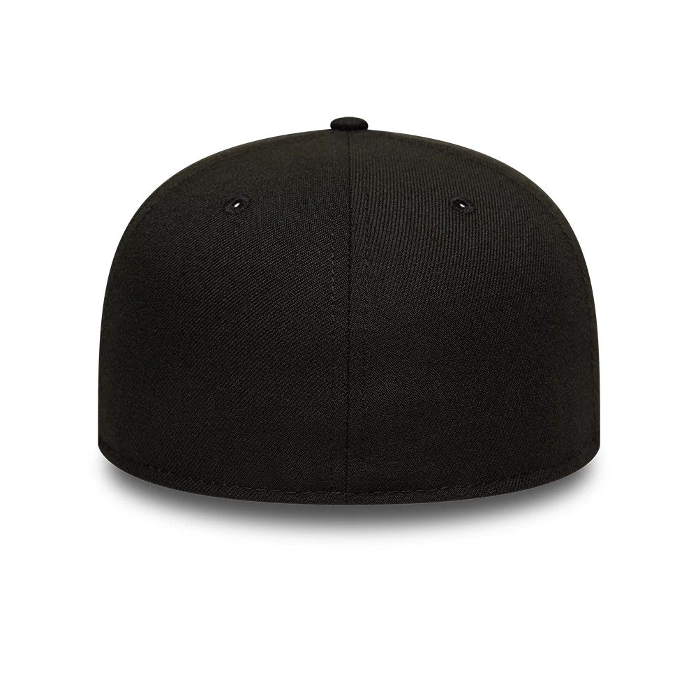 Pictured is this Red Bull Racing 59FIFTY Fitted cap in black. 6