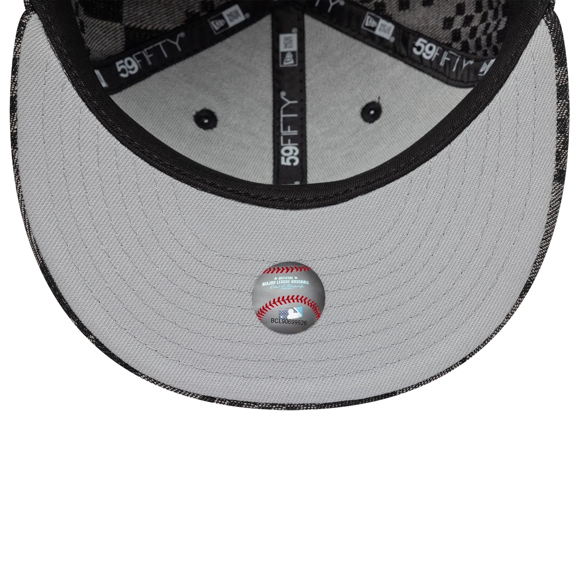 Pictured is this MLB Denim LA Dodgers 59FIFTY Fitted cap in black. 2