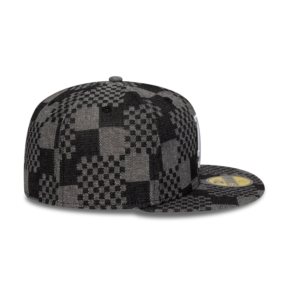 Pictured is this MLB Denim LA Dodgers 59FIFTY Fitted cap in black. 7