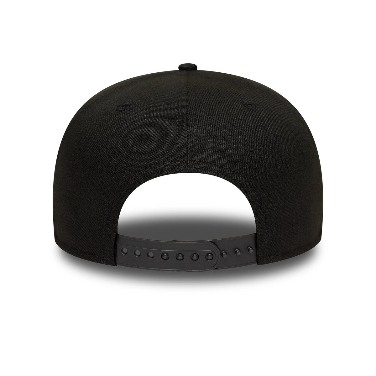 Pictured is this NBA All Star Game New York Knicks 9FIFTY Snapback cap in black. 6