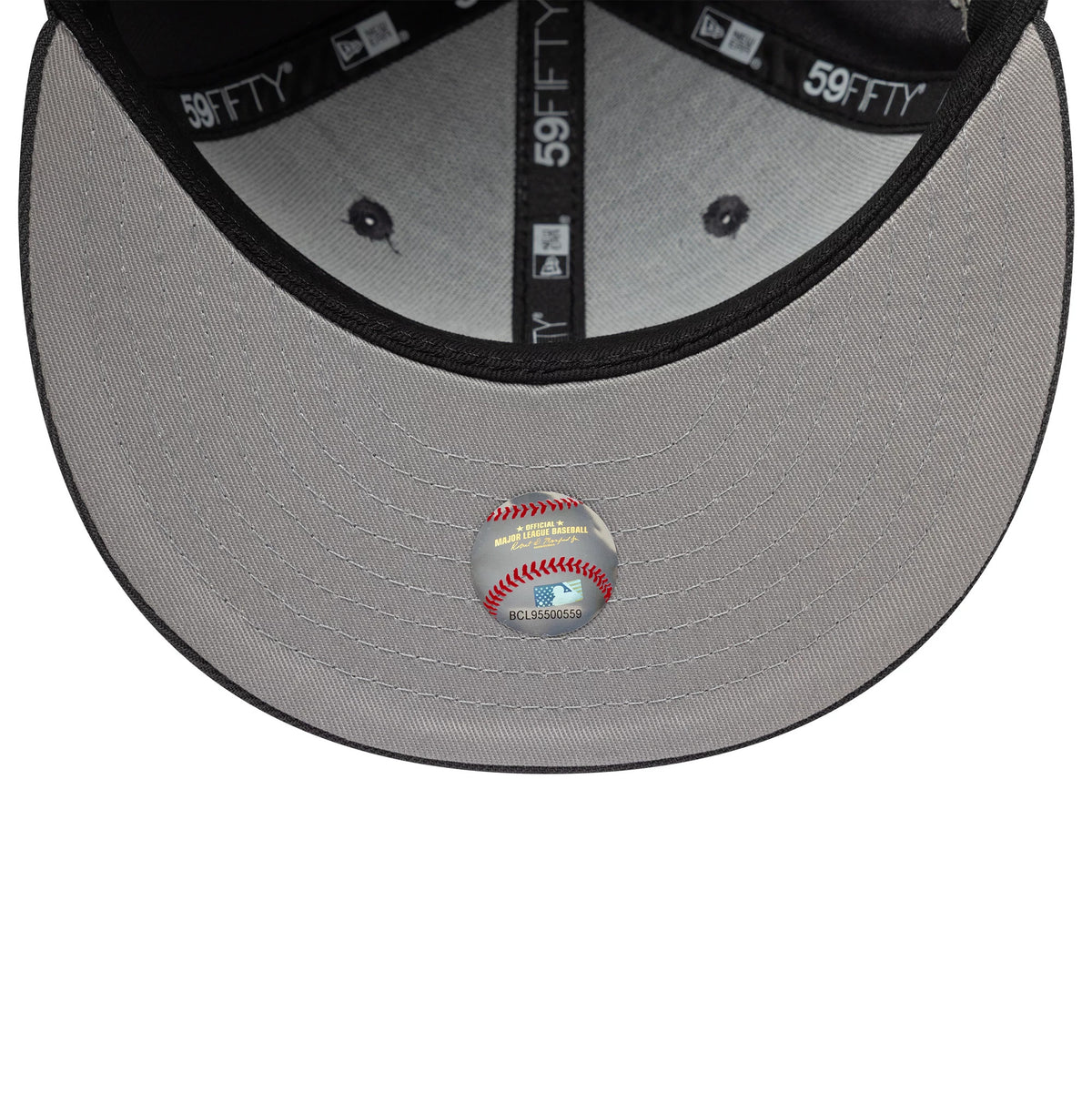 Pictured is this Youth MLB New York Yankees 59FIFTY Fitted cap in dark grey. 2