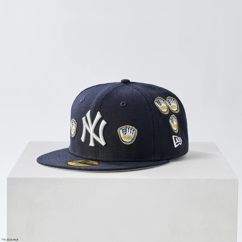 NEW YORK YANKEES WORLD SERIES CHAMPIONS: GLOVES