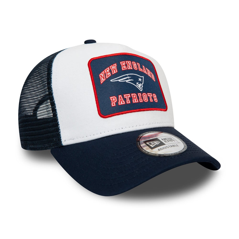 New England Patriots – A-Frame-Truckerkappe in Weiß mit Grafik-Aufnäher