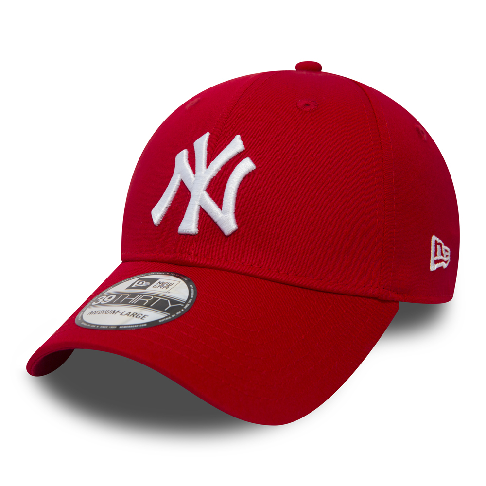 New York Yankees Essential Red 39THIRTY Stretch Fit Cap