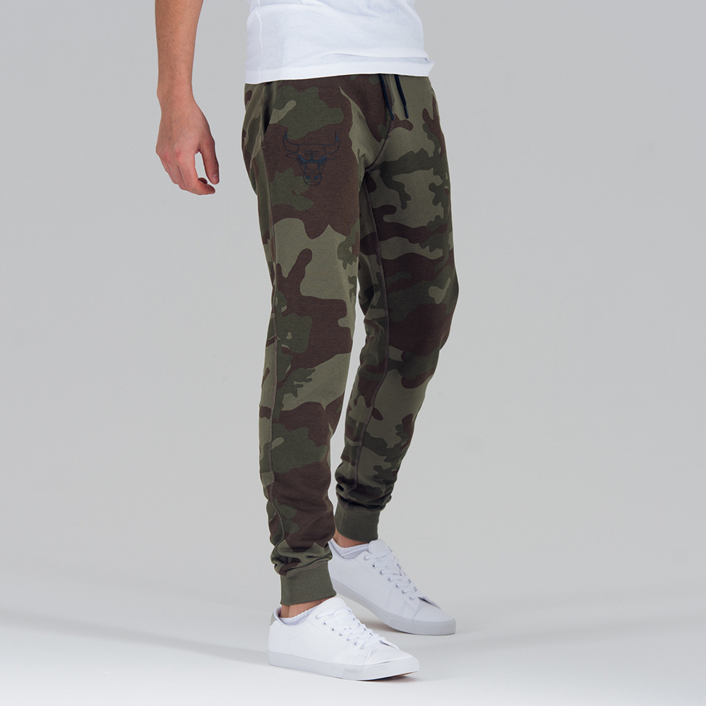 Chicago Bulls – Jogginghose mit Camouflage-Muster