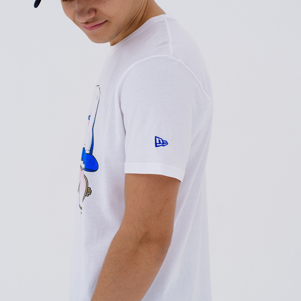 Weißes T-Shirt mit Toronto Blue Jays Kappe und Brille