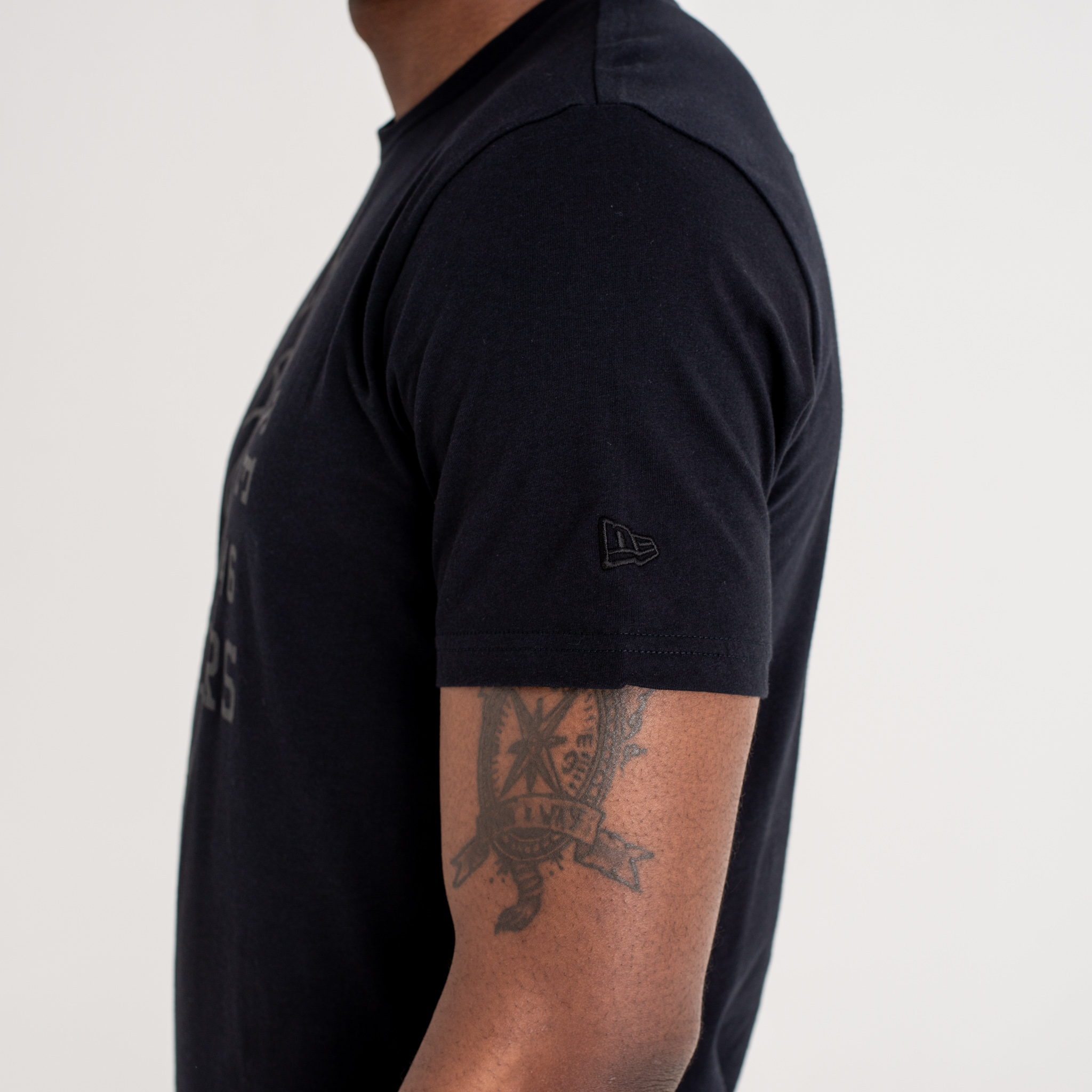 T-shirt Golden State Warriors nero tono su tono