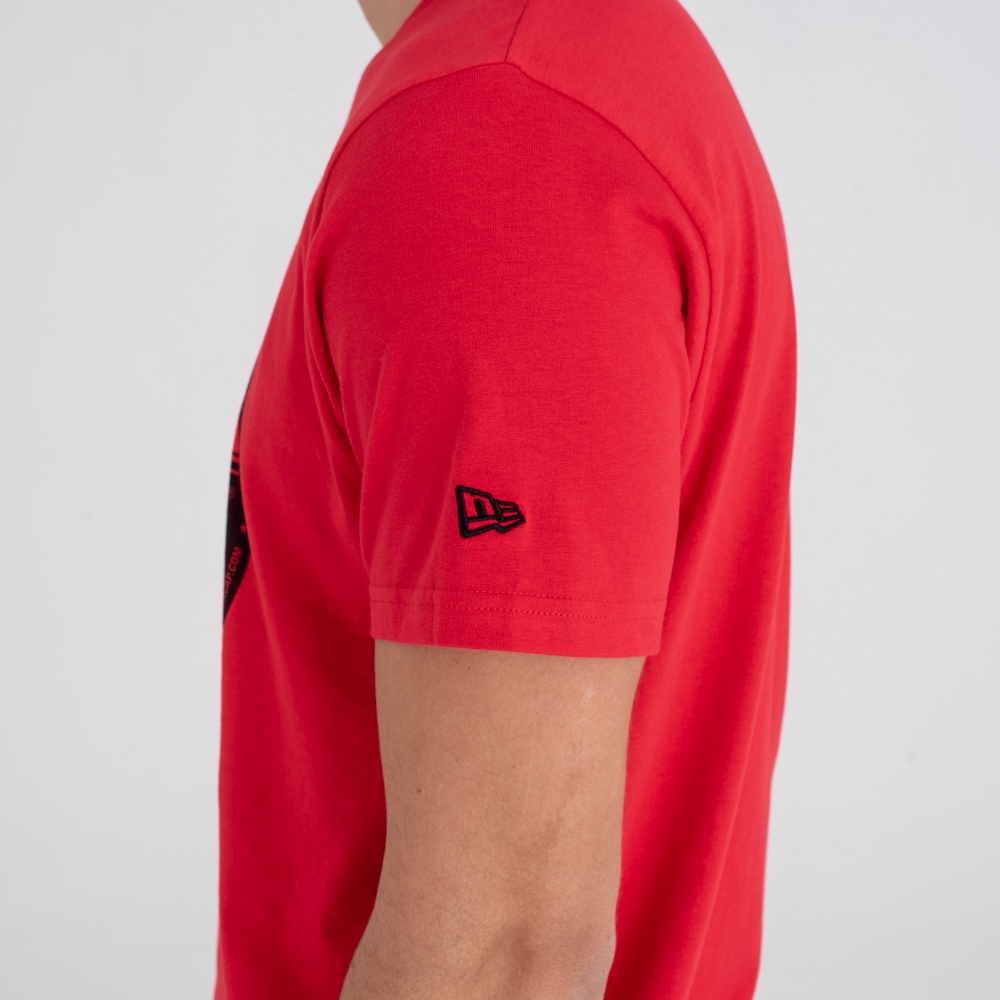 New Era Essential Visier Aufkleber Rotes T-Shirt
