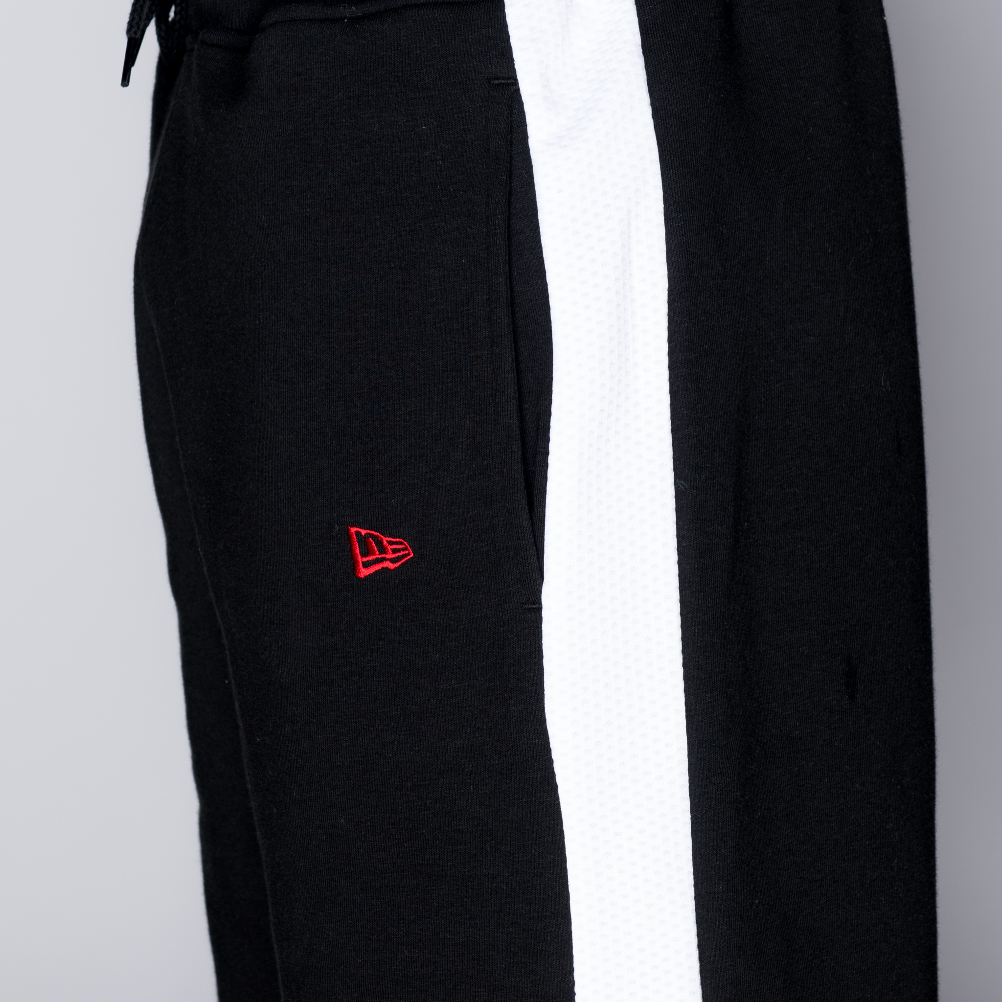 Pantaloncini neri con logo dei Chicago Bulls