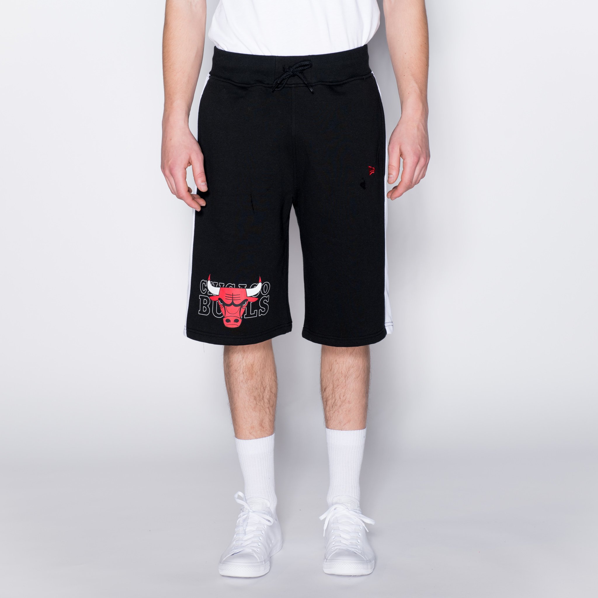 Short noir avec logo des Chicago Bulls