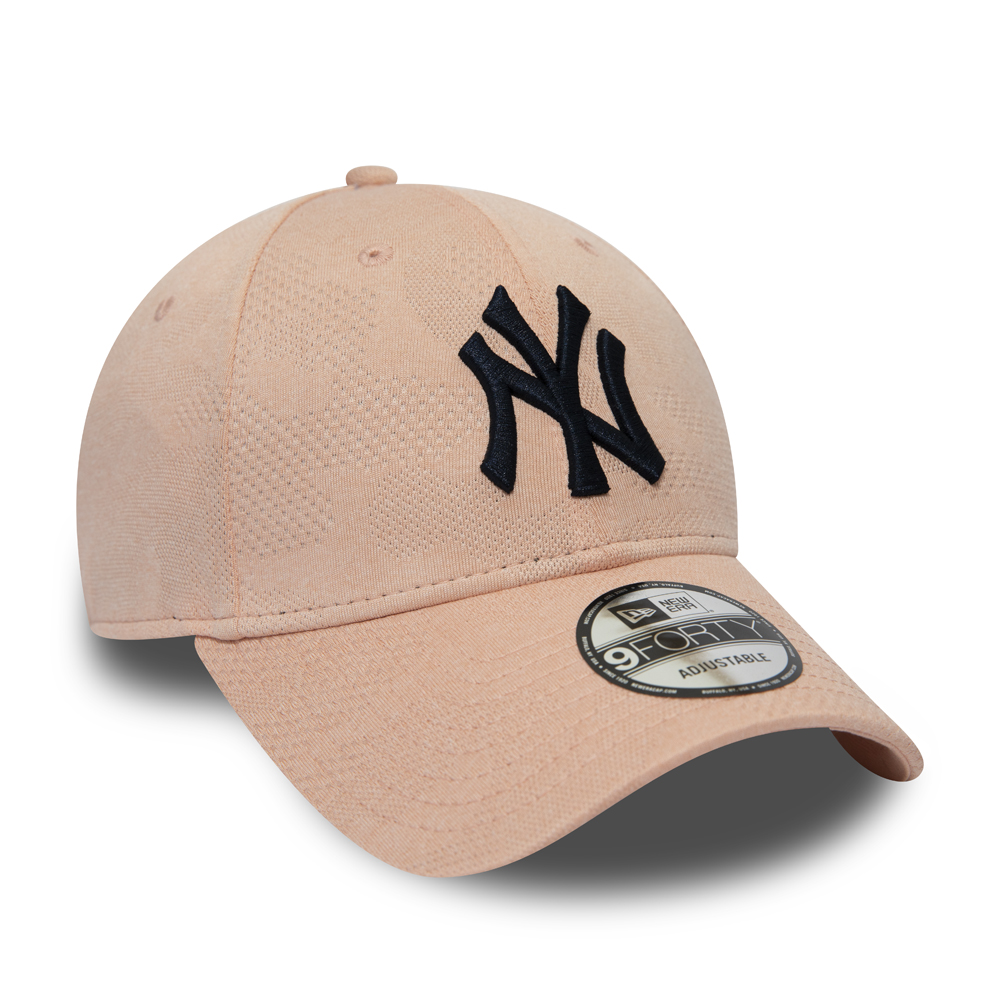 New York Yankees Engineered Plus 9FORTY rose pâle