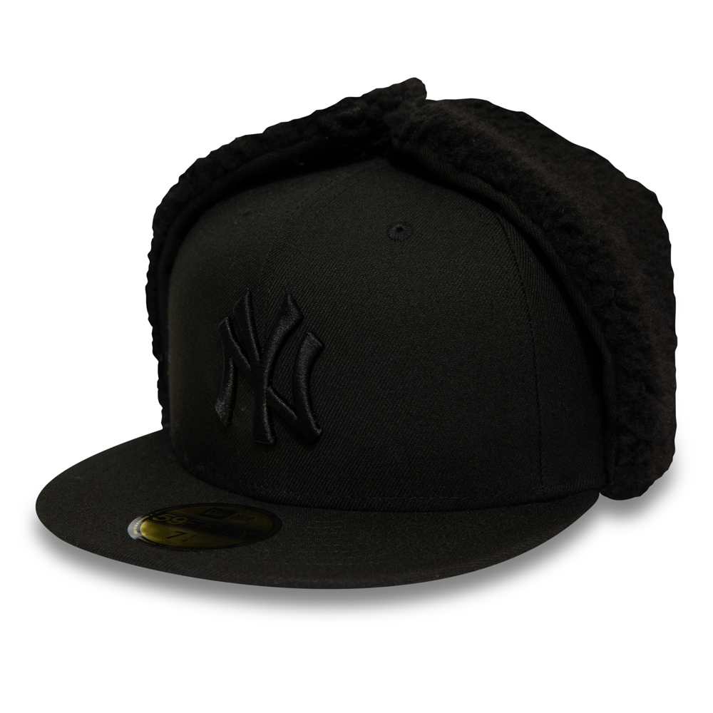 New York Yankees League Essential Dog Ear All Black 59FIFTY Cap