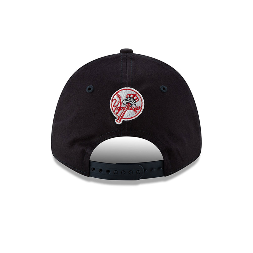 Gorra New York Yankees Element Logo Stretch 9FORTY con botón de presión