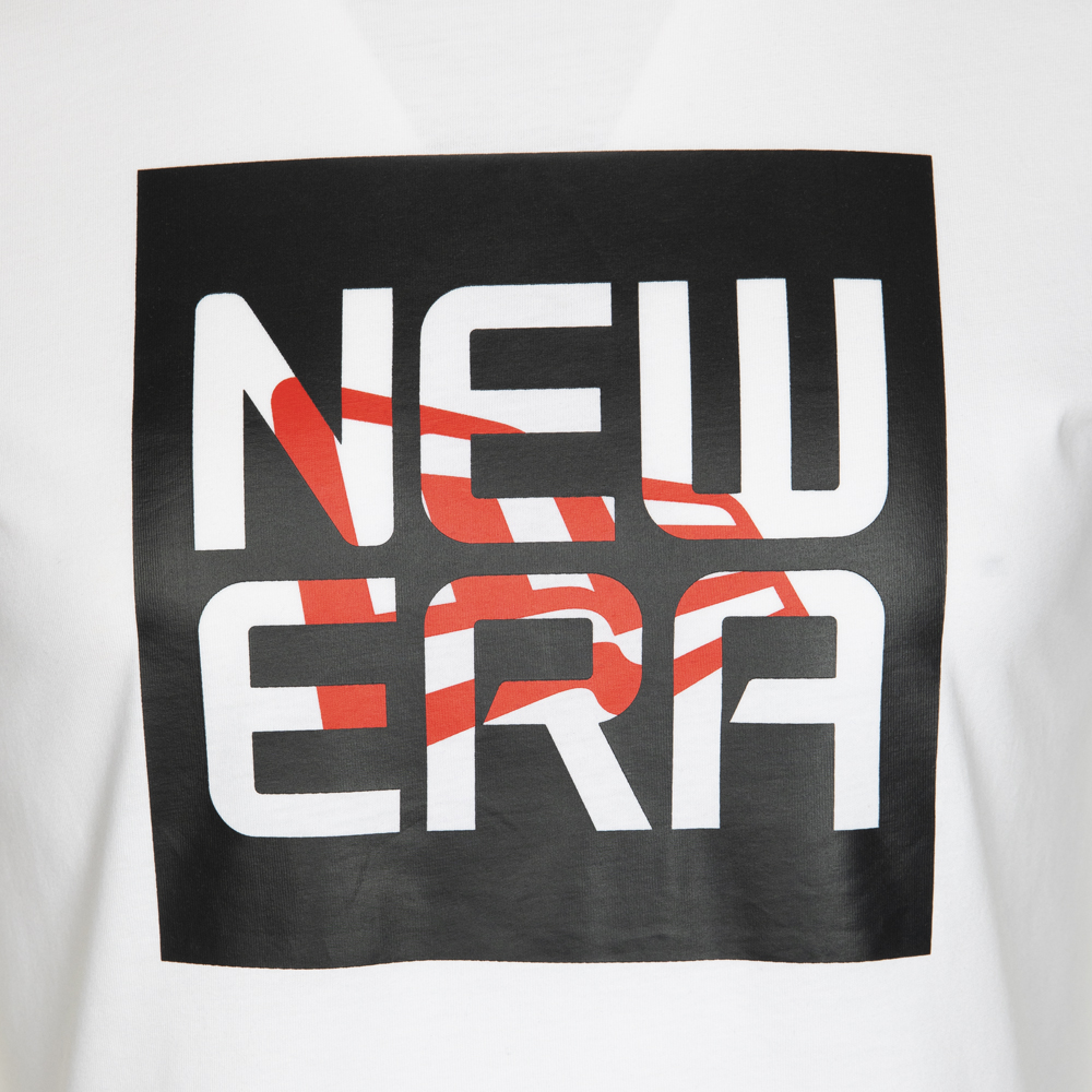 New Era Stacked Script Table T-Shirt in Weiß
