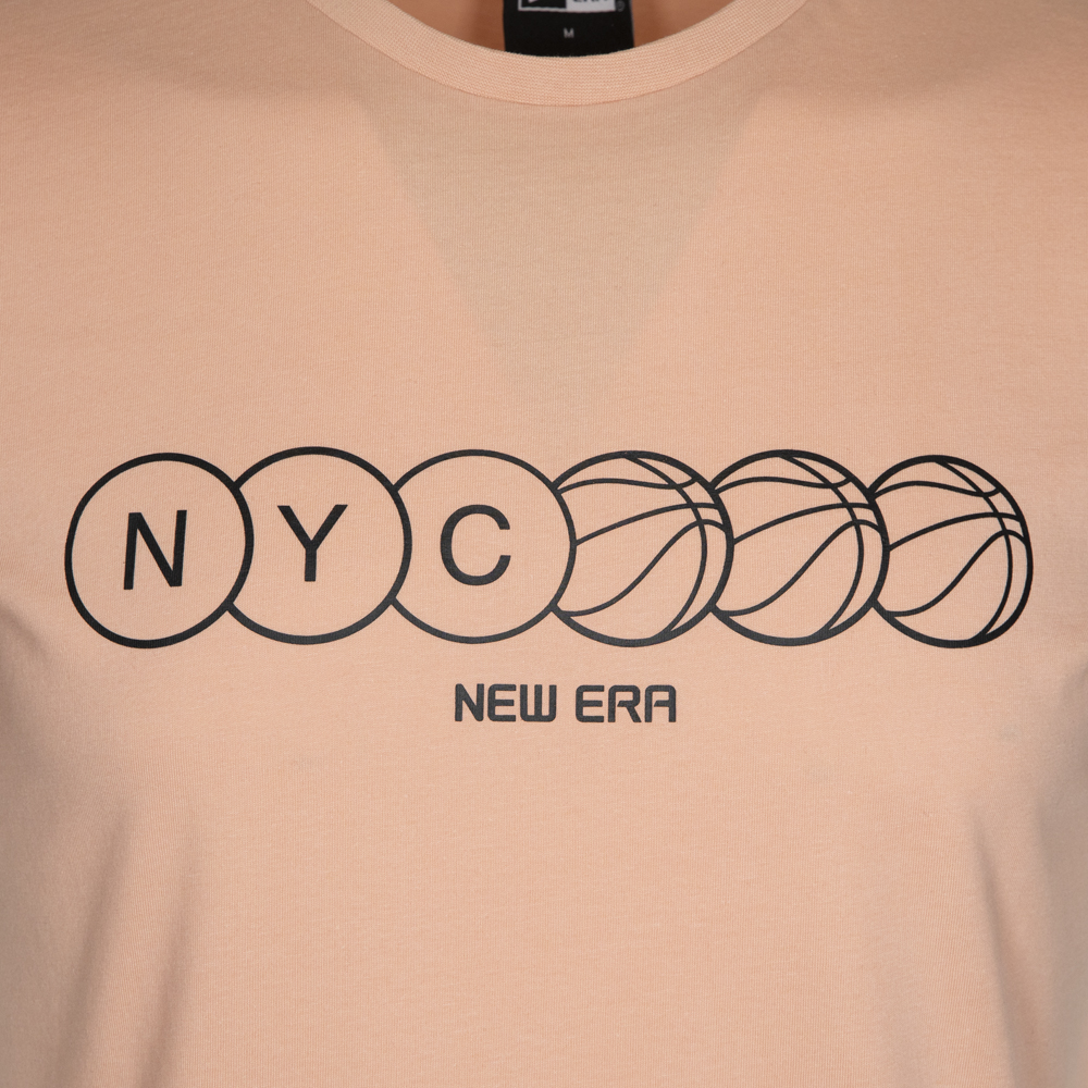New Era NYC-Logo Table T-Shirt in Pink