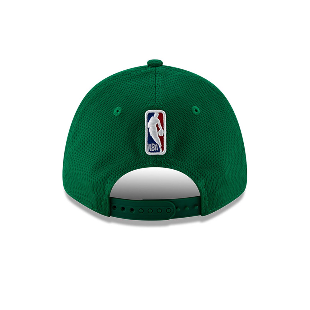 Gorra Boston Celtics Back Half  9FORTY elástica con botón de presión, verde