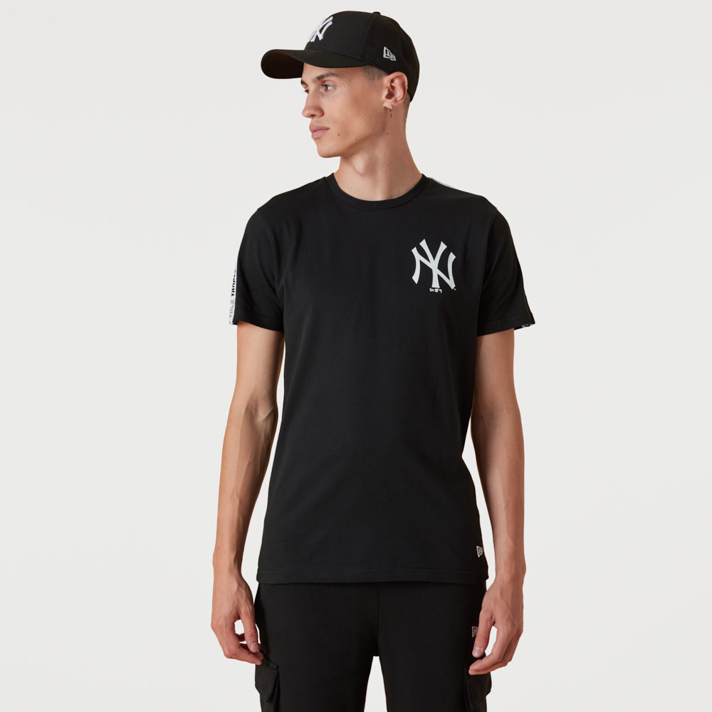 New York Yankees Taped Sleeve Black T-Shirt