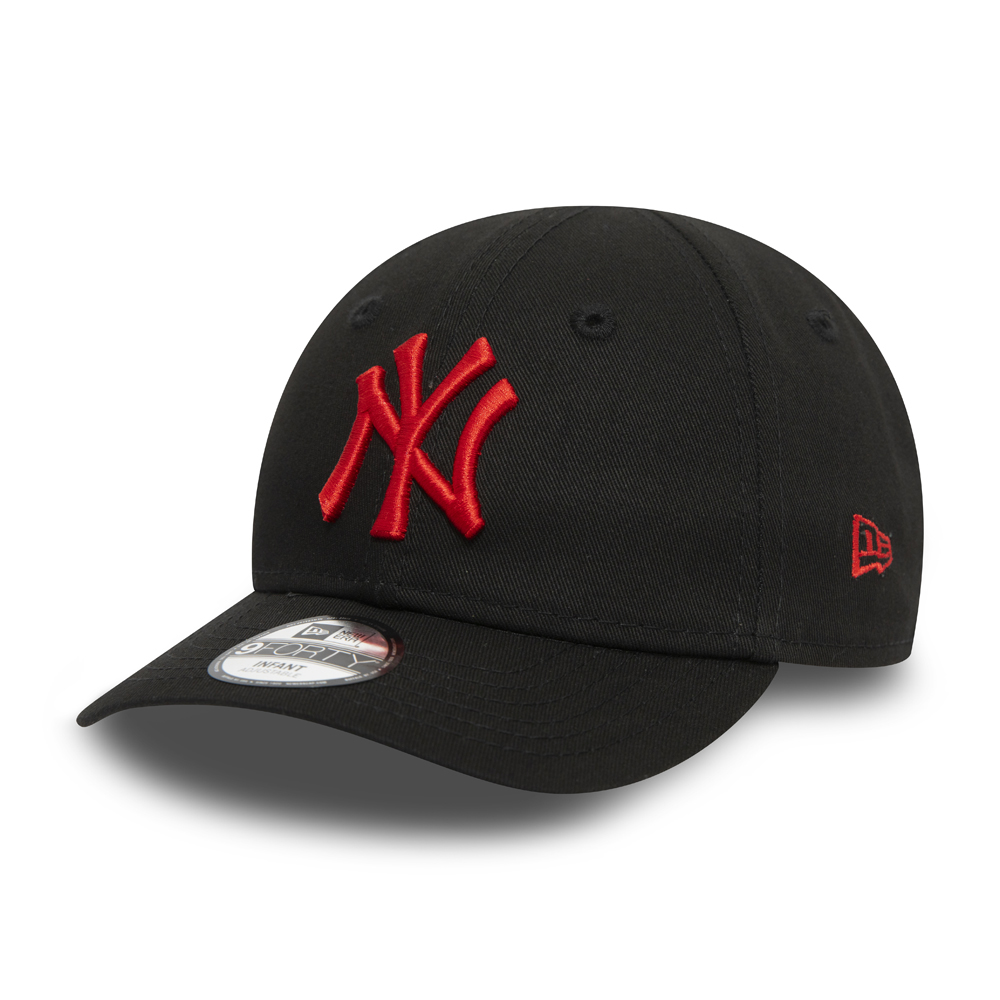 Gorra New York Yankees Essential 9FORTY bebé, negro