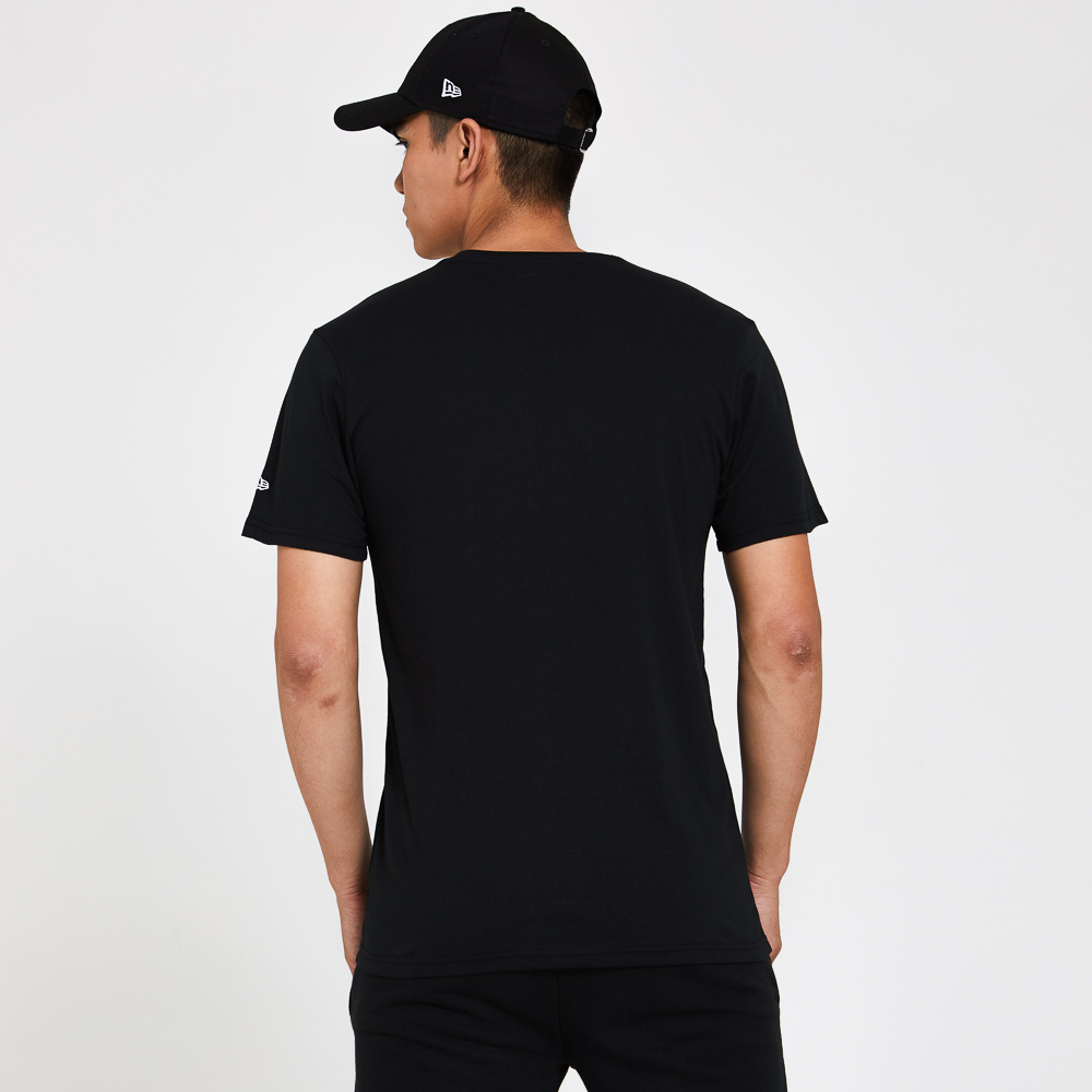 T-shirt noir avec sticker de visière 59FIFTY de chez New Era