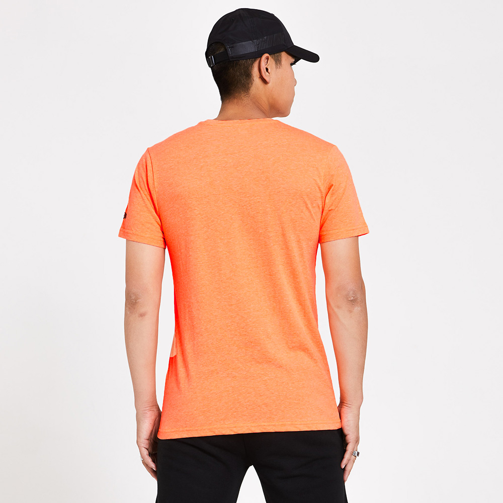 T-shirt New Era orange néon à motif