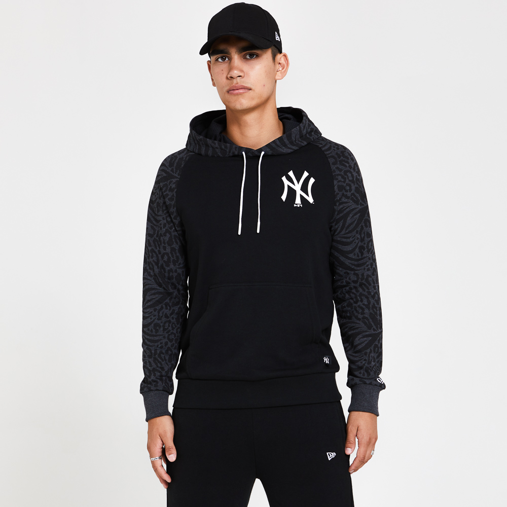 New York Yankees - Hoodie in Schwarz mit Print